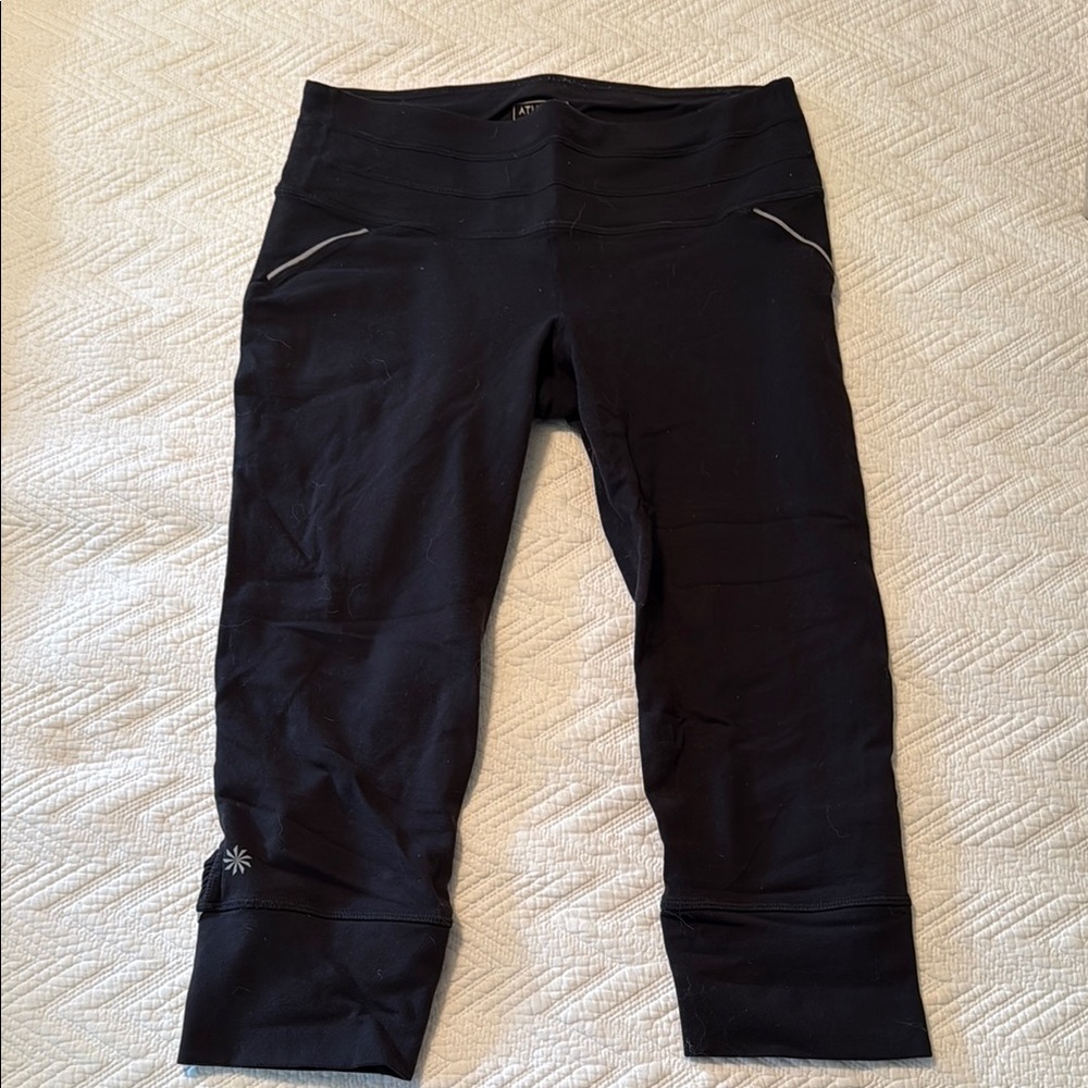 Athleta • Black Leggings Sleek Stretchy Design